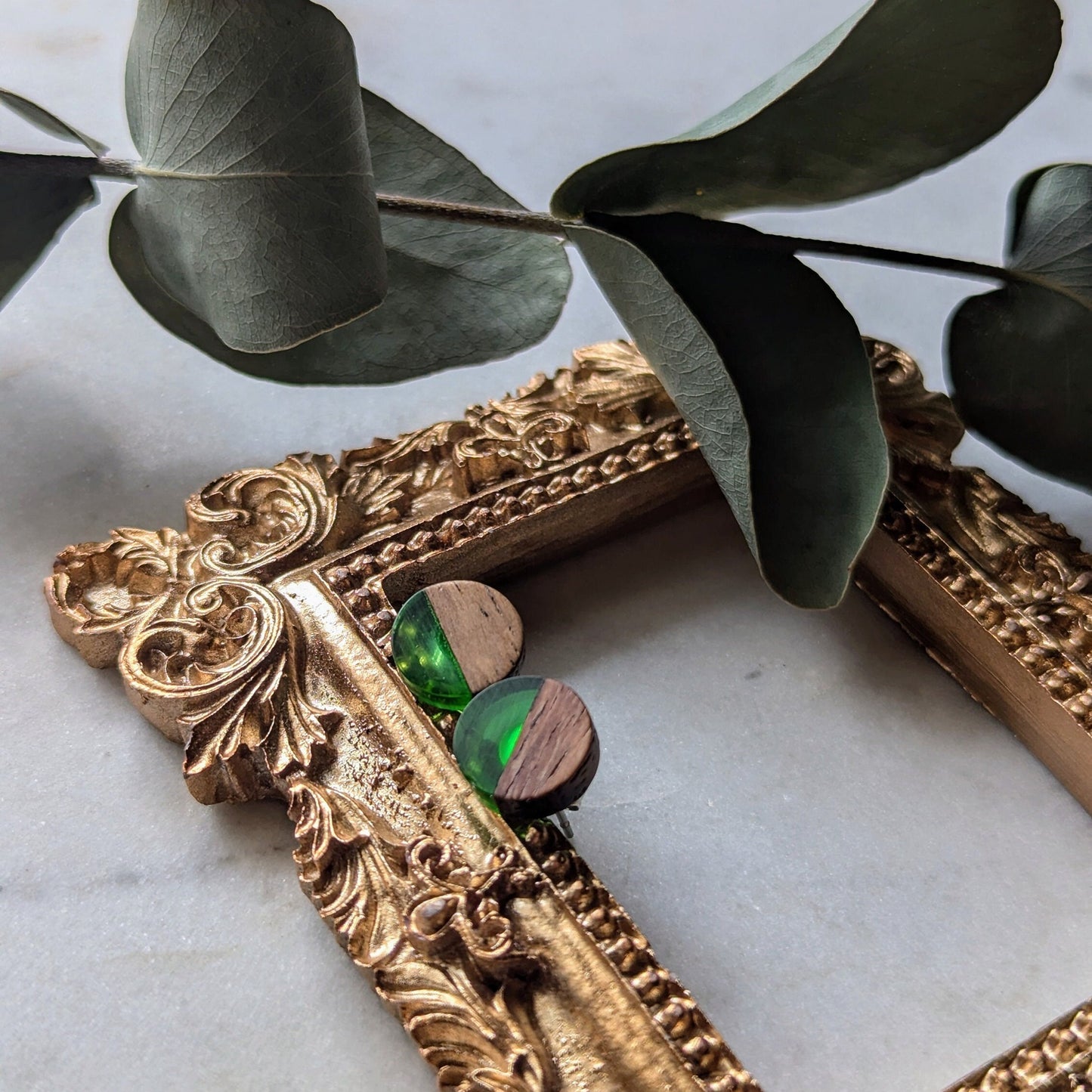 Runde Ohrstecker "Resin Glow" – Holz & Epoxidharz (SALE!)
