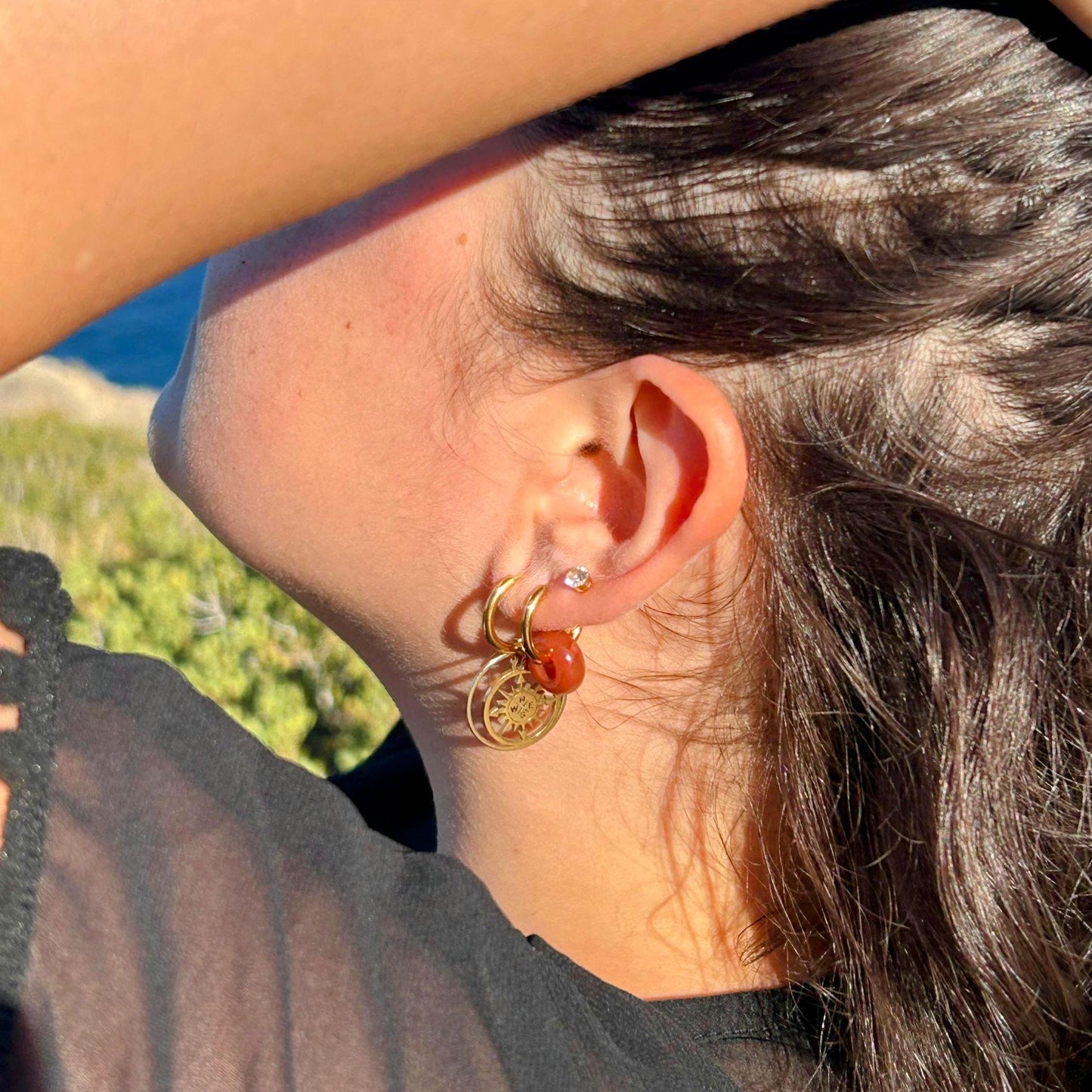 Boucles d'oreilles créoles boussole « Wanderlust »