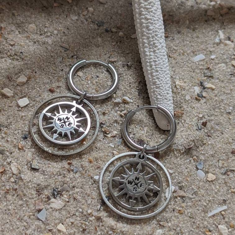 Boucles d'oreilles créoles boussole « Wanderlust »