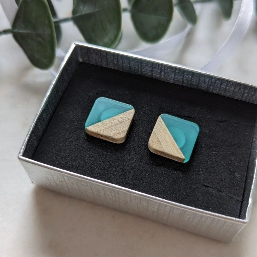 Square earrings made of colorful resin and wood