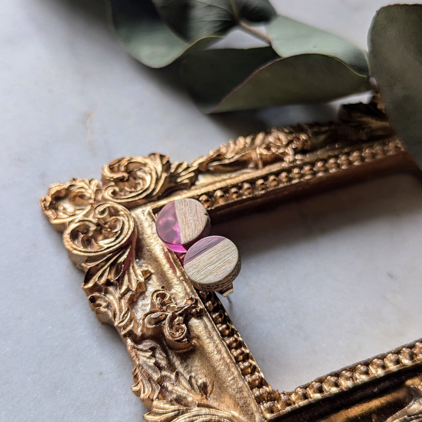 Runde Ohrstecker "Resin Glow" – Holz & Epoxidharz (SALE!)