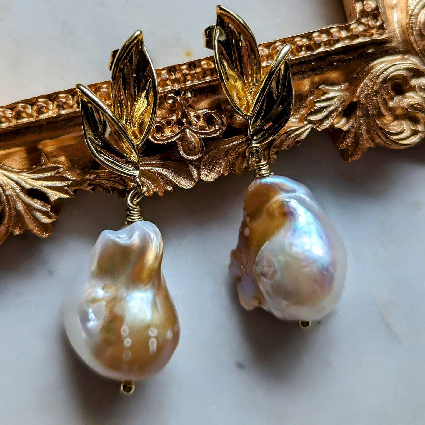 Boucles d'oreilles en perles baroques Flameball