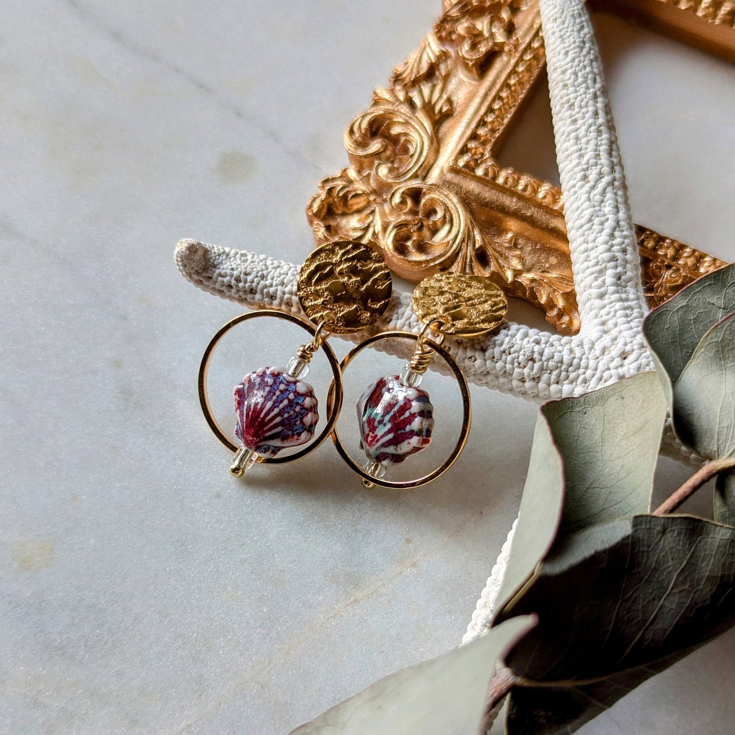 Boucles d'oreilles avec coquillage en céramique