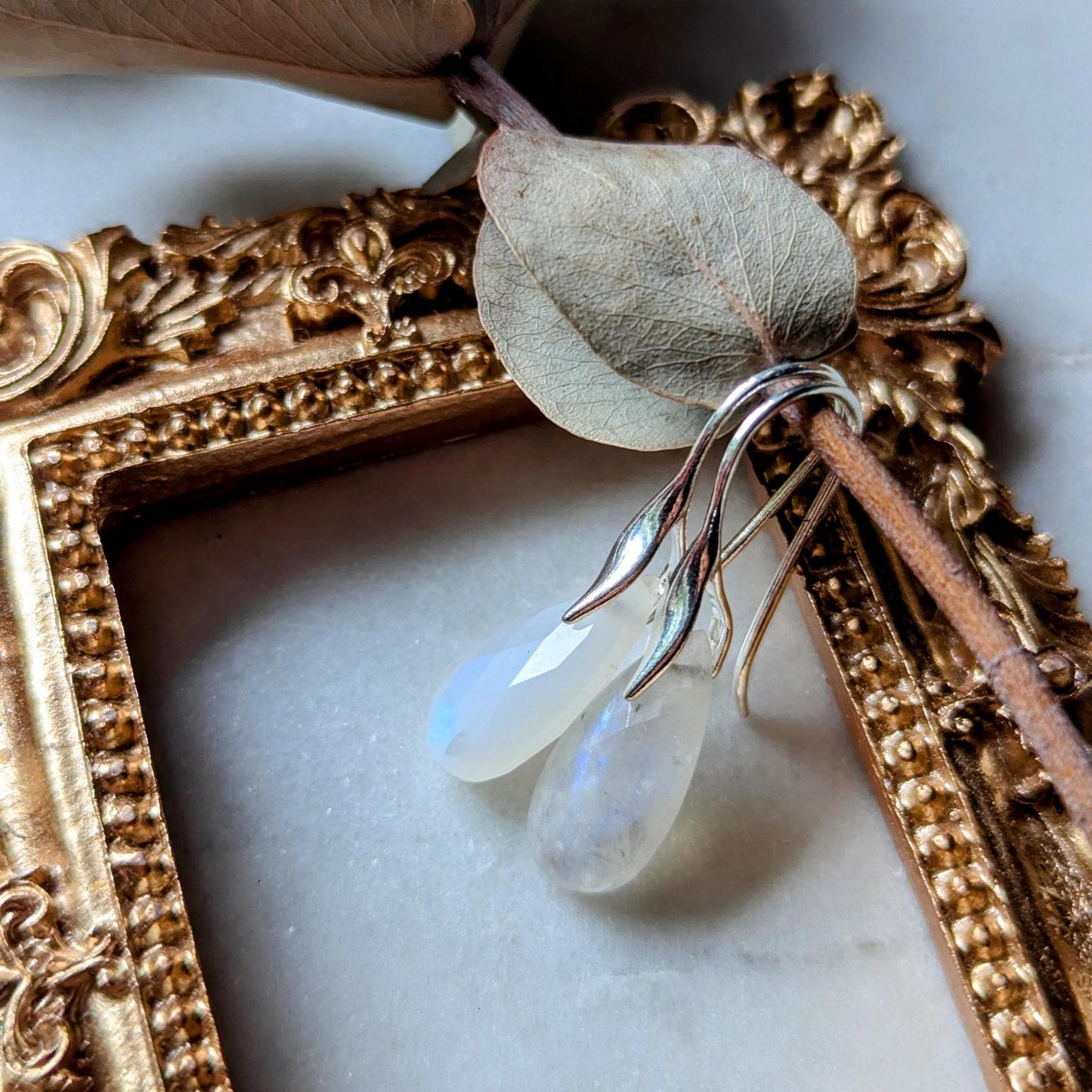 Boucles d'oreilles en pierre de lune avec crochets en argent 925