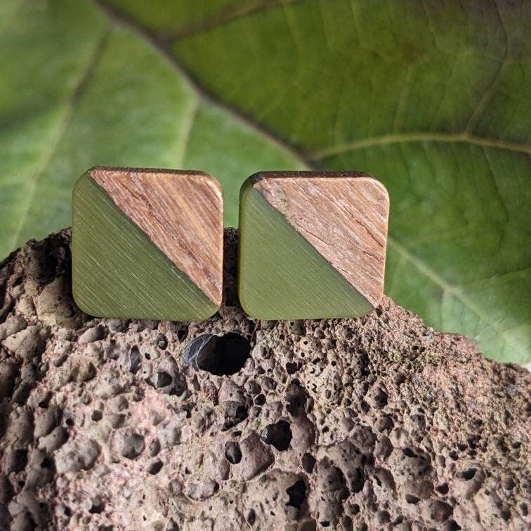 Square earrings made of colorful resin and wood