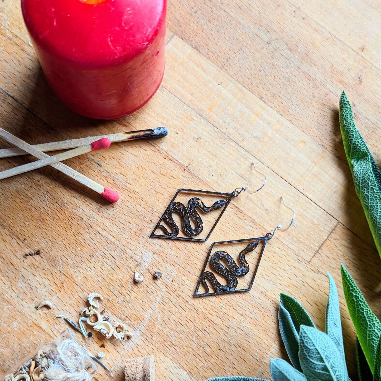 Boucles d'oreilles avec motif serpent
