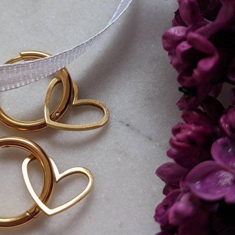 Boucles d'oreilles créoles en acier inoxydable avec pendentif cœur
