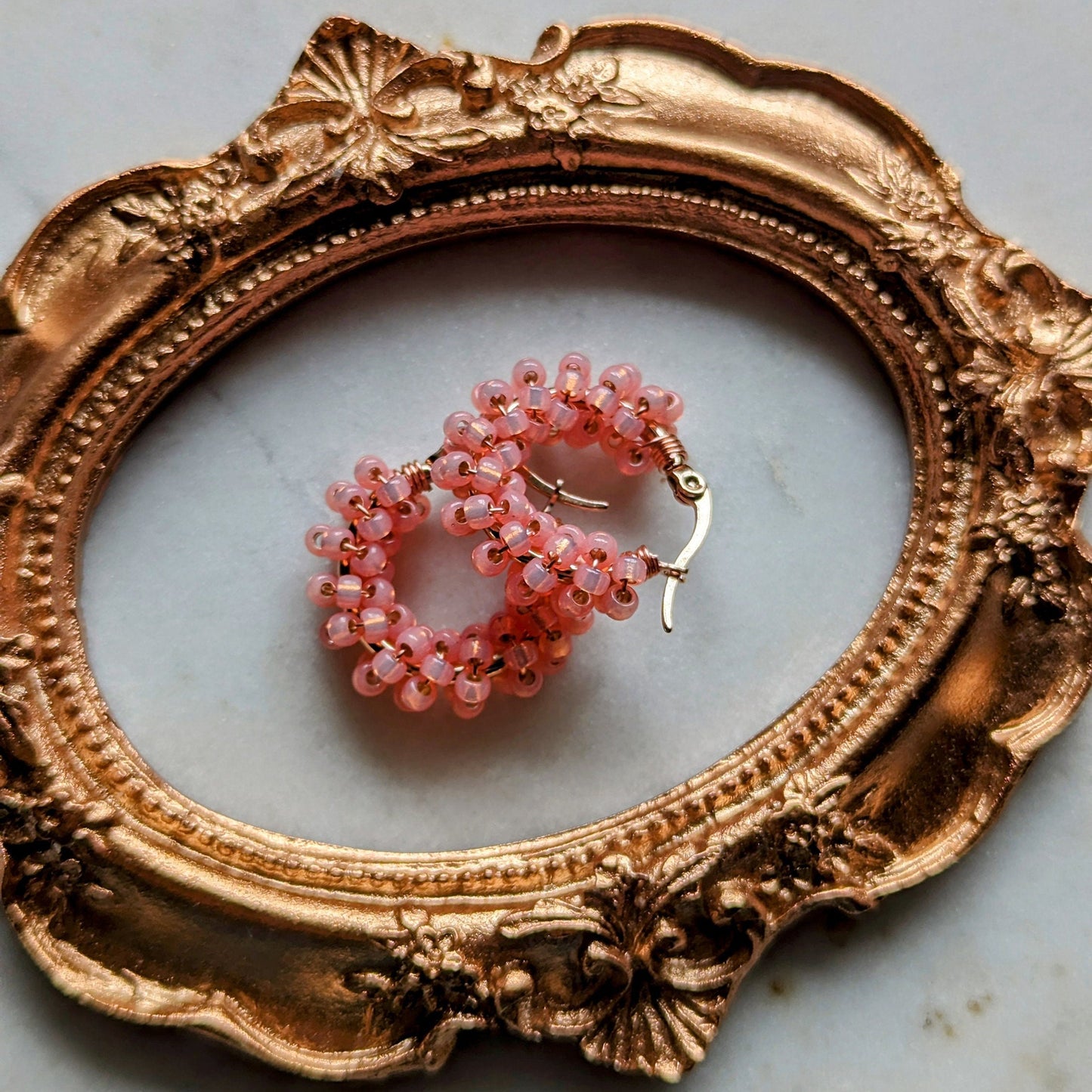 Color Wraps Creolen "Peach" – Roségold & Pfirsich Rocailles