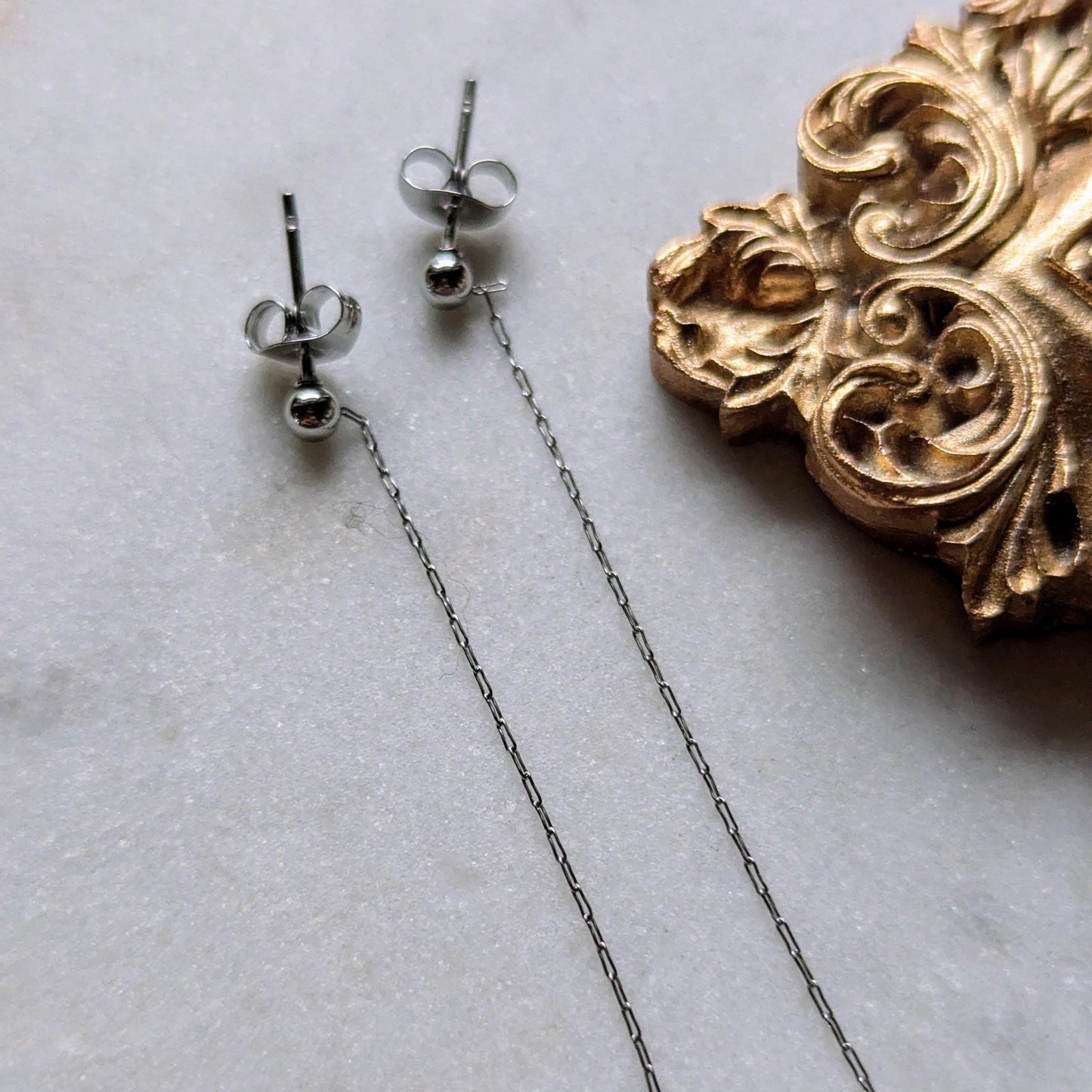 Boucles d'oreilles "Sweetpea" avec perles d'eau douce et chaîne en acier inoxydable