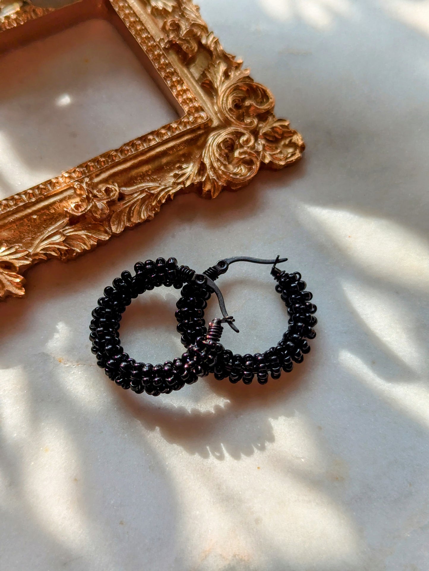 Boucles d'Oreilles Créoles Rocailles "Noir"