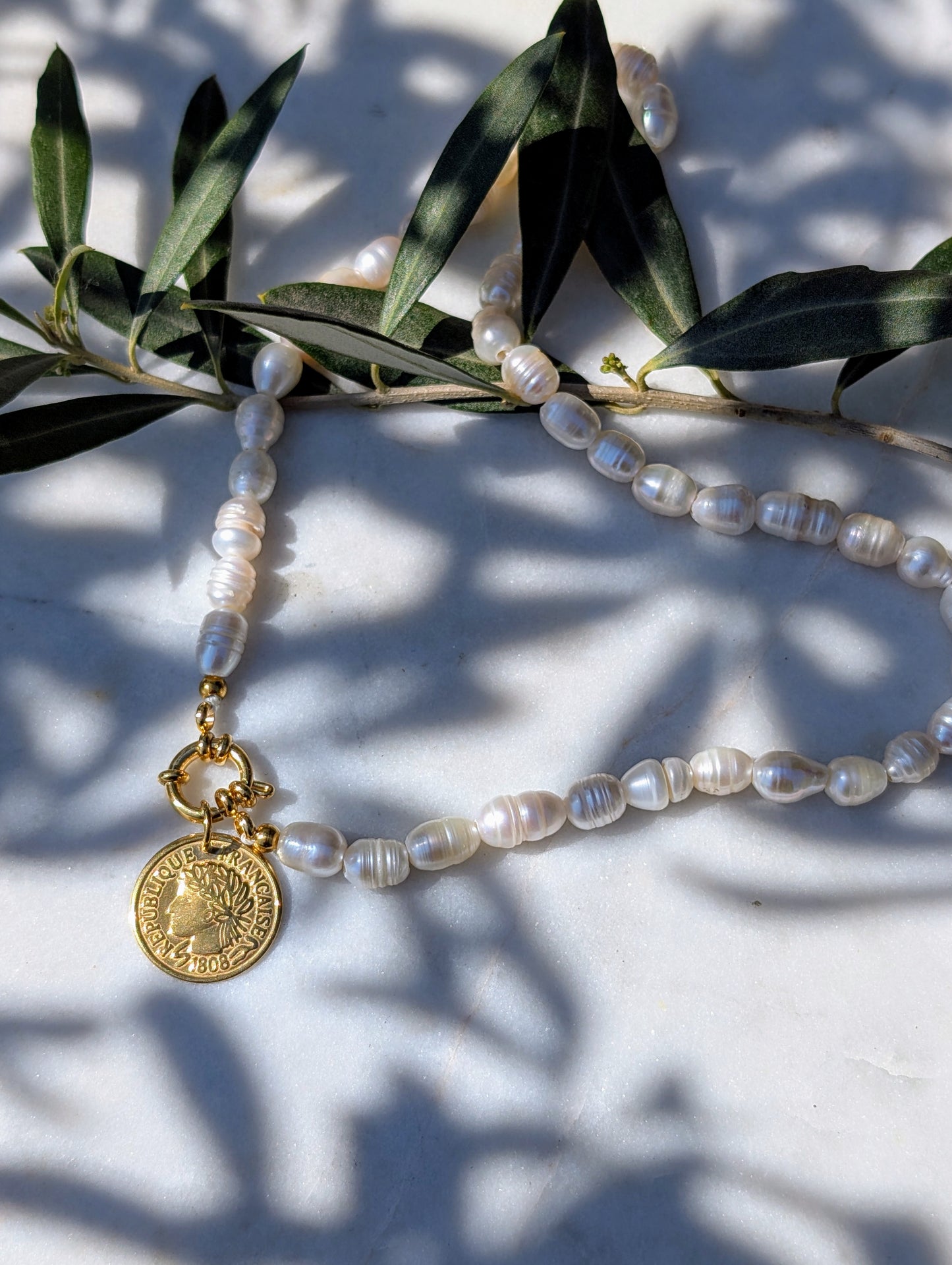 Kurze Perlenkette "Sommerglanz" mit Mix & Match Anhängern