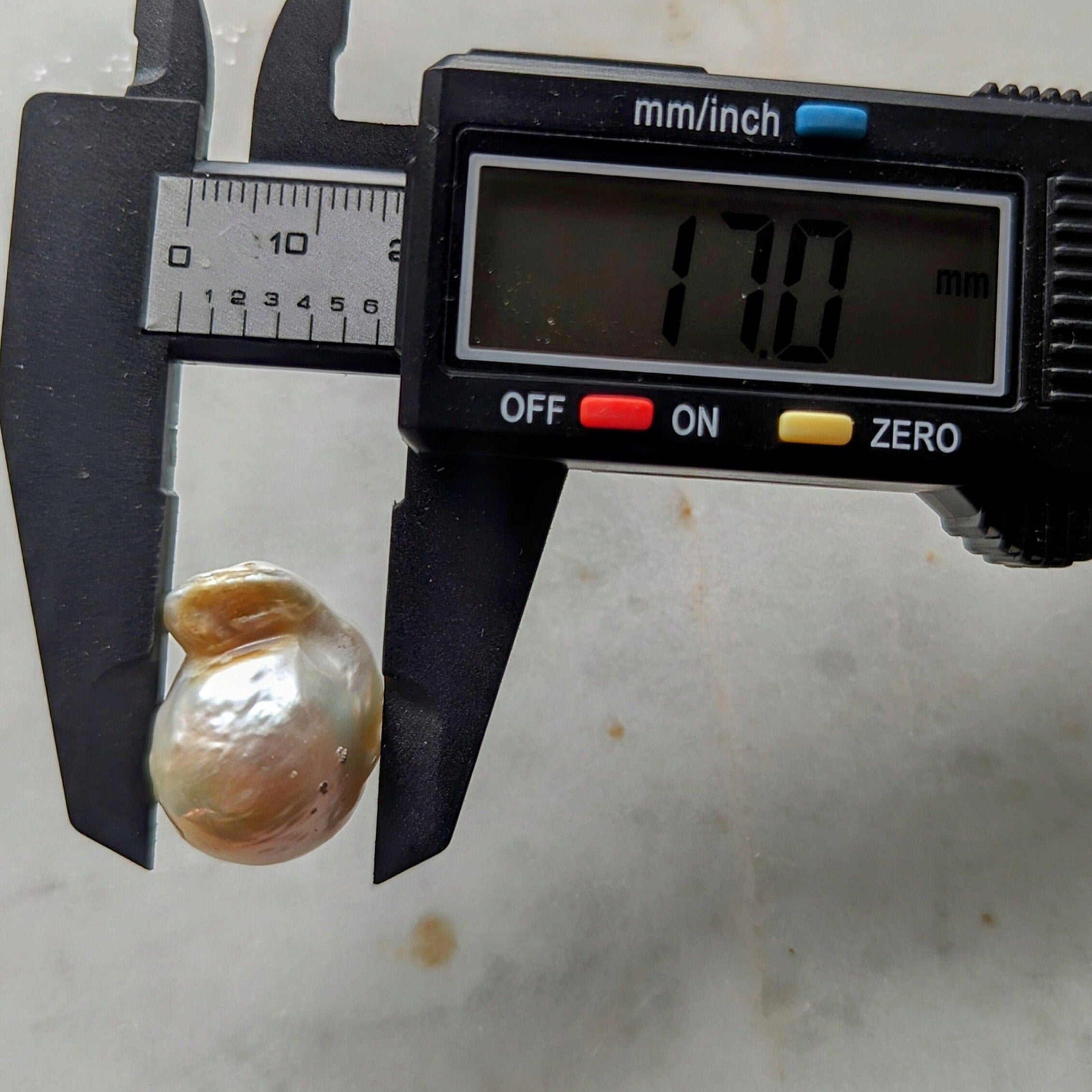 Ohrstecker "Flameball Glam" – mit großen Flameball Barockperlen