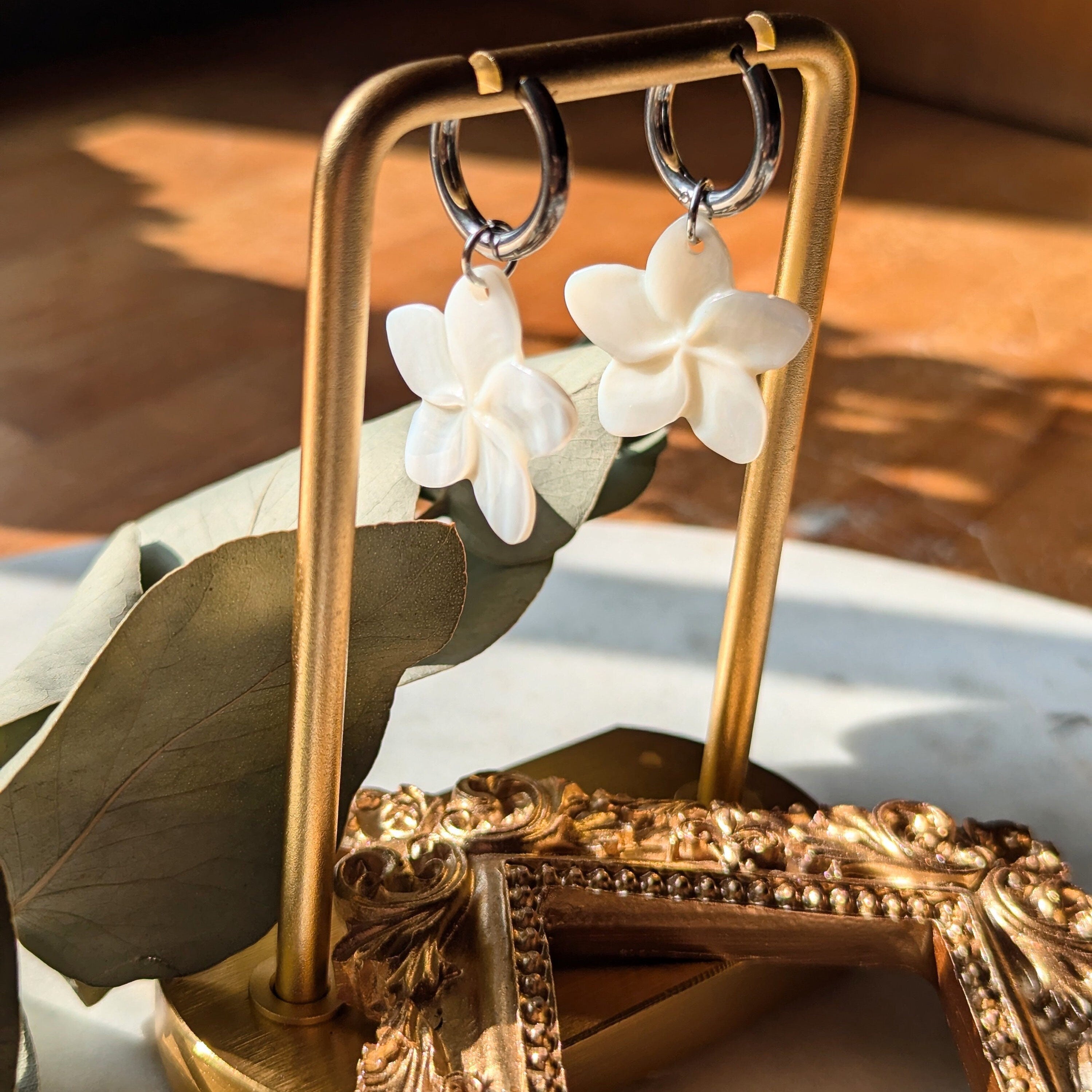 Hawaii Glow Creolen: Dein Sommer zum Tragen