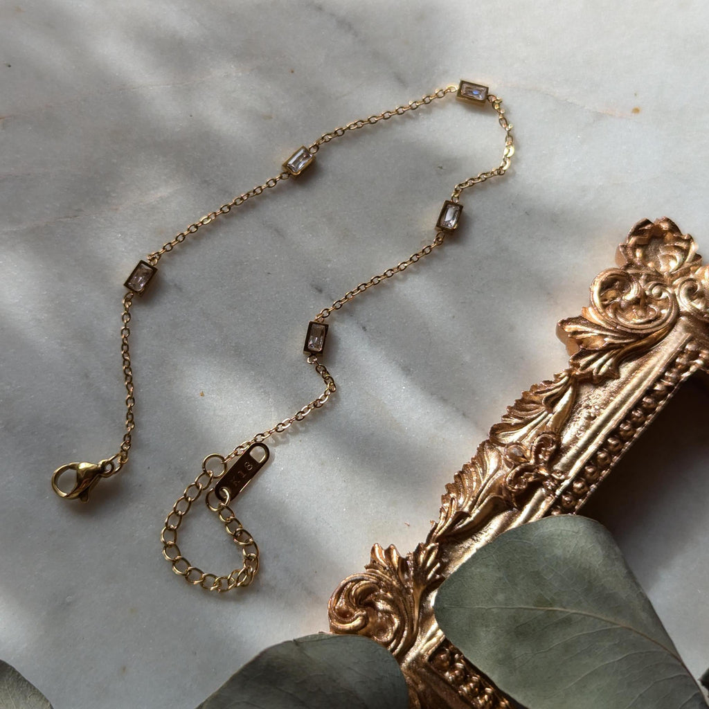 Edelstahl-Fußkettchen mit Strass – Alltagsbegleiter mit dezentem Glanz