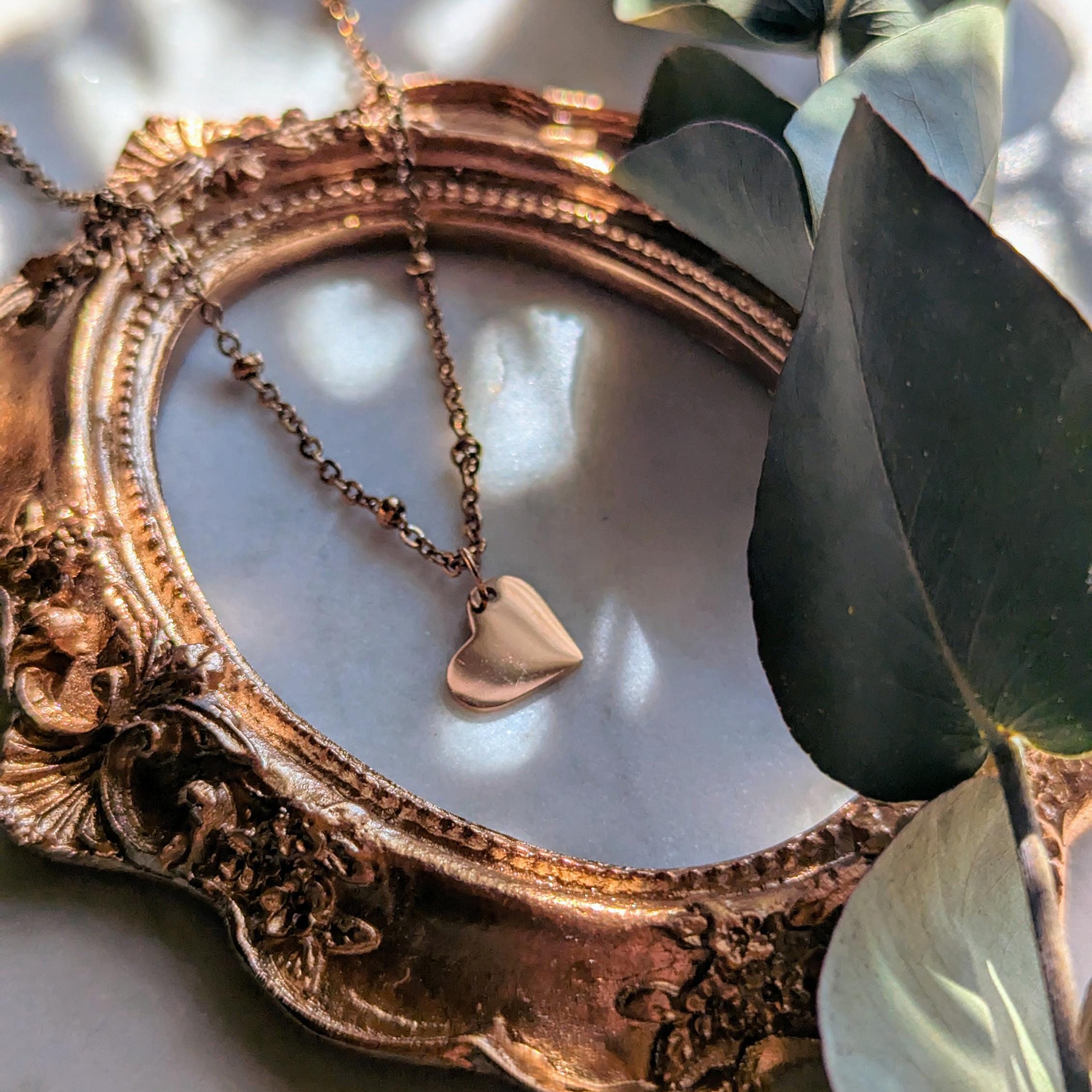 Satellitenkette mit Herzanhänger aus Edelstahl