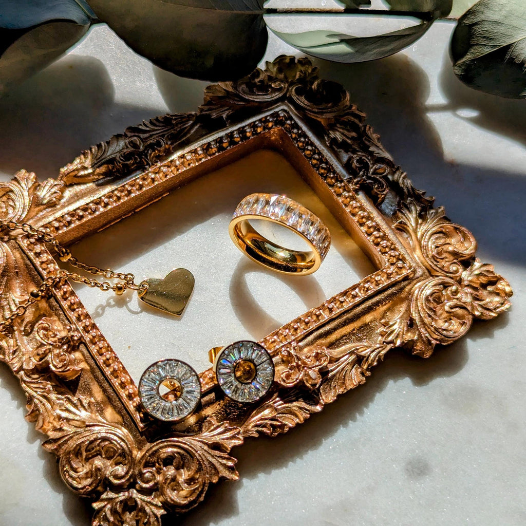 Satellitenkette mit Herzanhänger aus Edelstahl