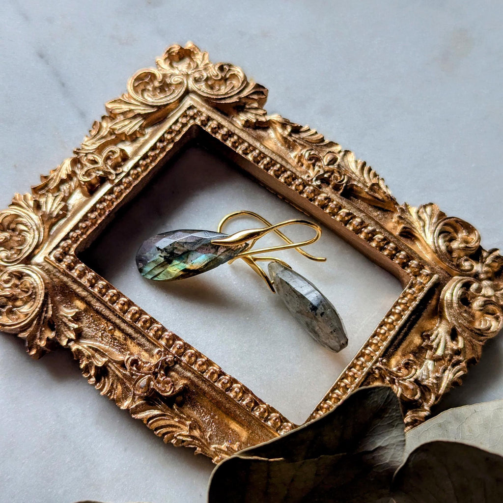 Ohrhänger aus grünblauem Labradorit mit Haken aus 925ger Silber