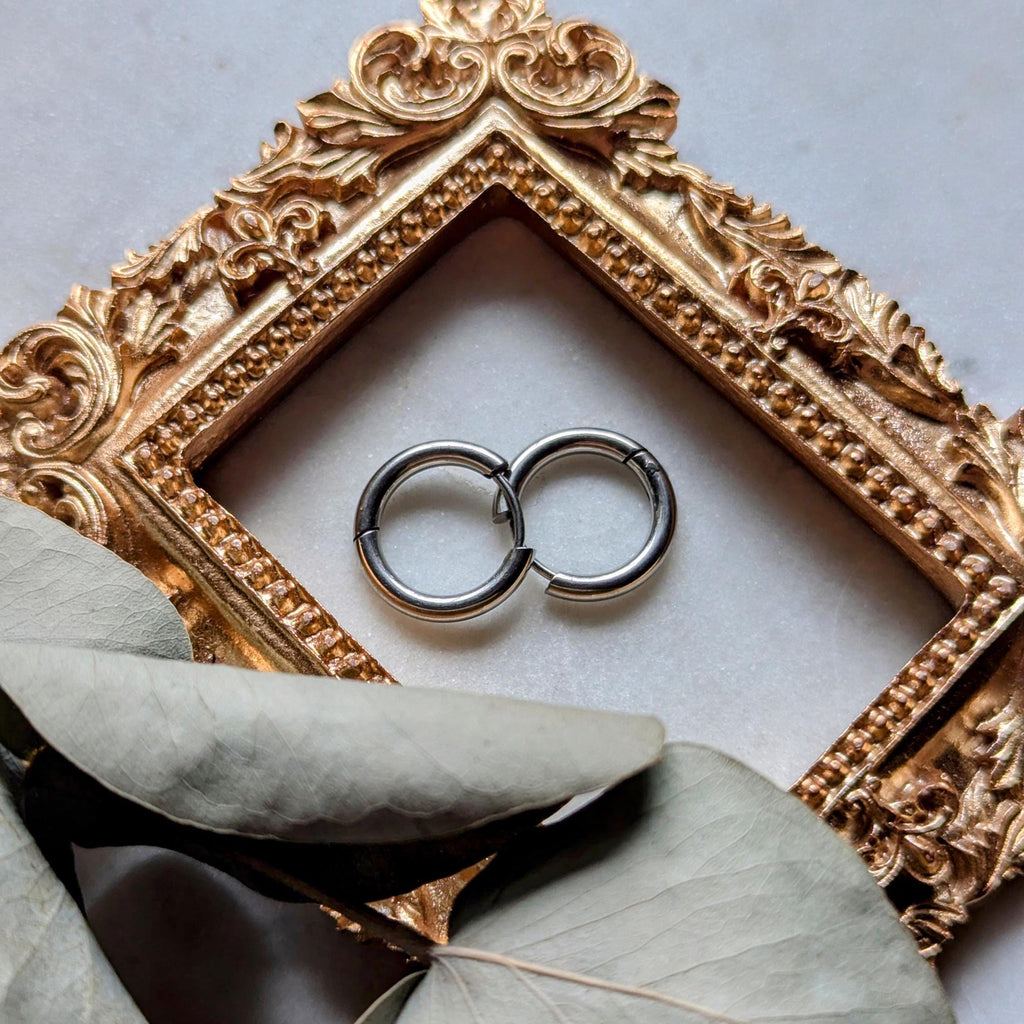 Waterproof stainless steel hoop earrings in two sizes