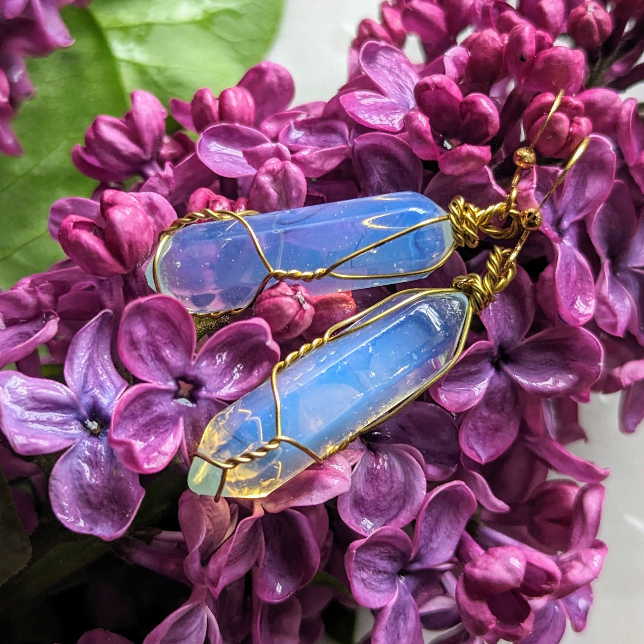 Ohrhänger "Opal Glow" – Opalglas Pendel & Edelstahl