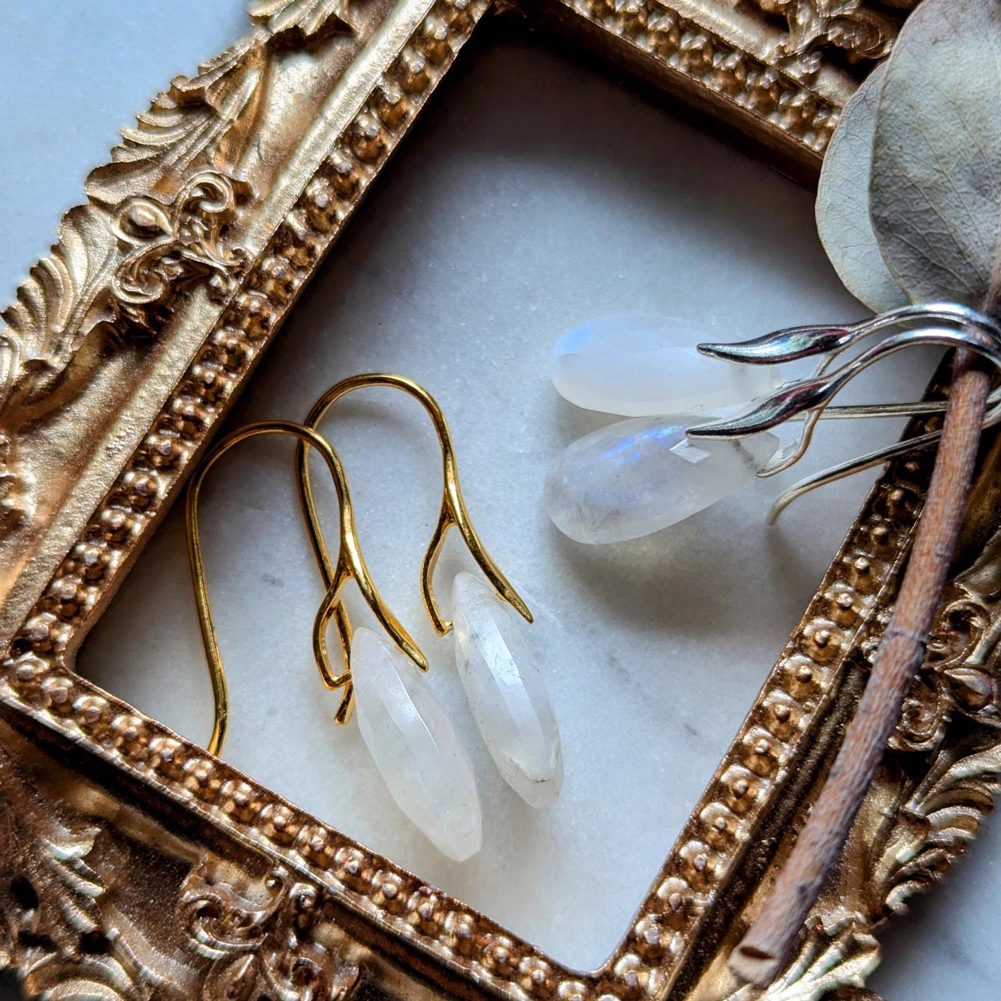 Boucles d'oreilles en pierre de lune avec crochets en argent 925