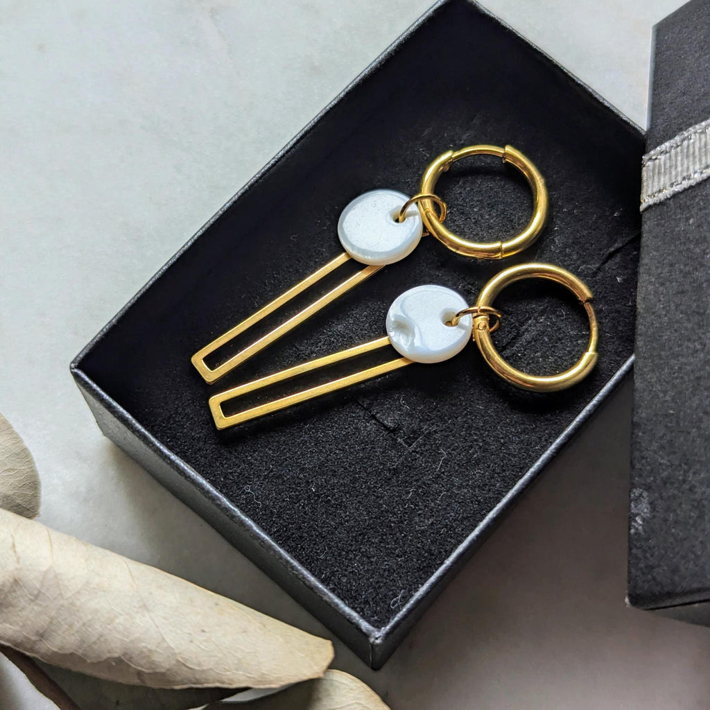 Creolen "Geometrie" - Edelstahl Creolen mit Anhängern aus Edelstahl und Perlmutt