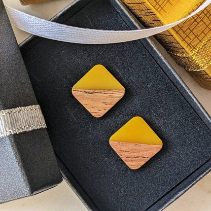Square earrings made of colorful resin and wood