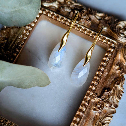 Boucles d'oreilles en pierre de lune avec crochets en argent 925