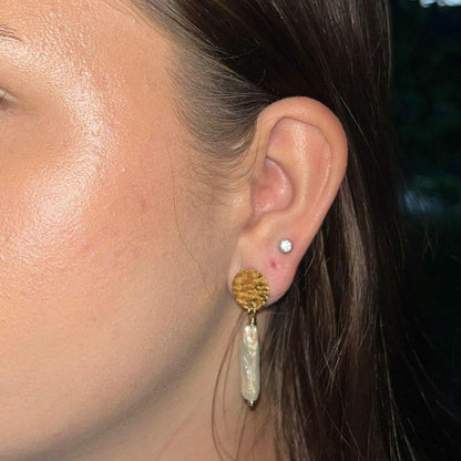 Baroque bar pearl earrings