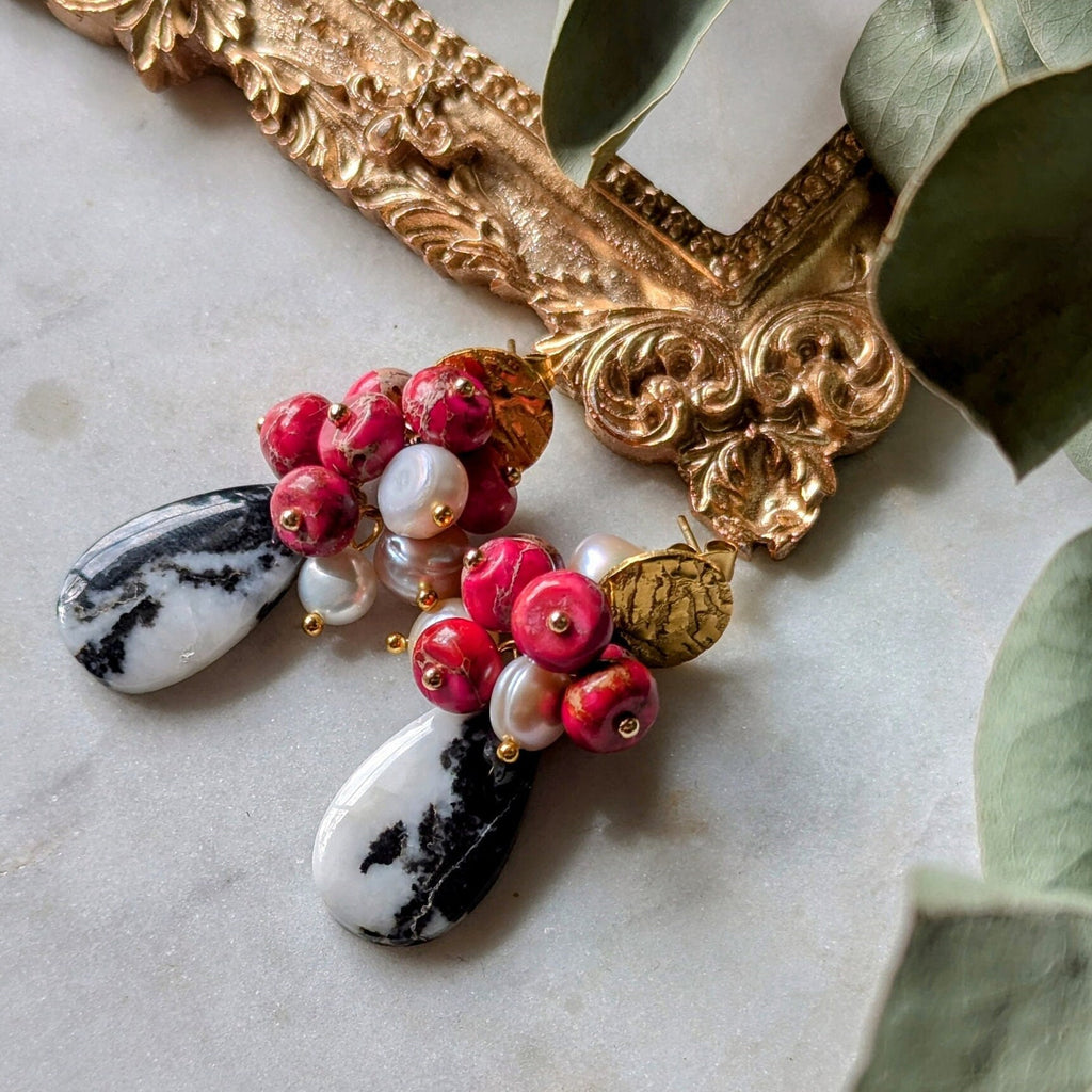 Boucles d'oreilles en turquoise Buffalo avec grappe de perles d'eau douce et de sédiments