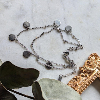Bracelet de cheville en acier inoxydable avec pendentifs en forme de pièces de monnaie