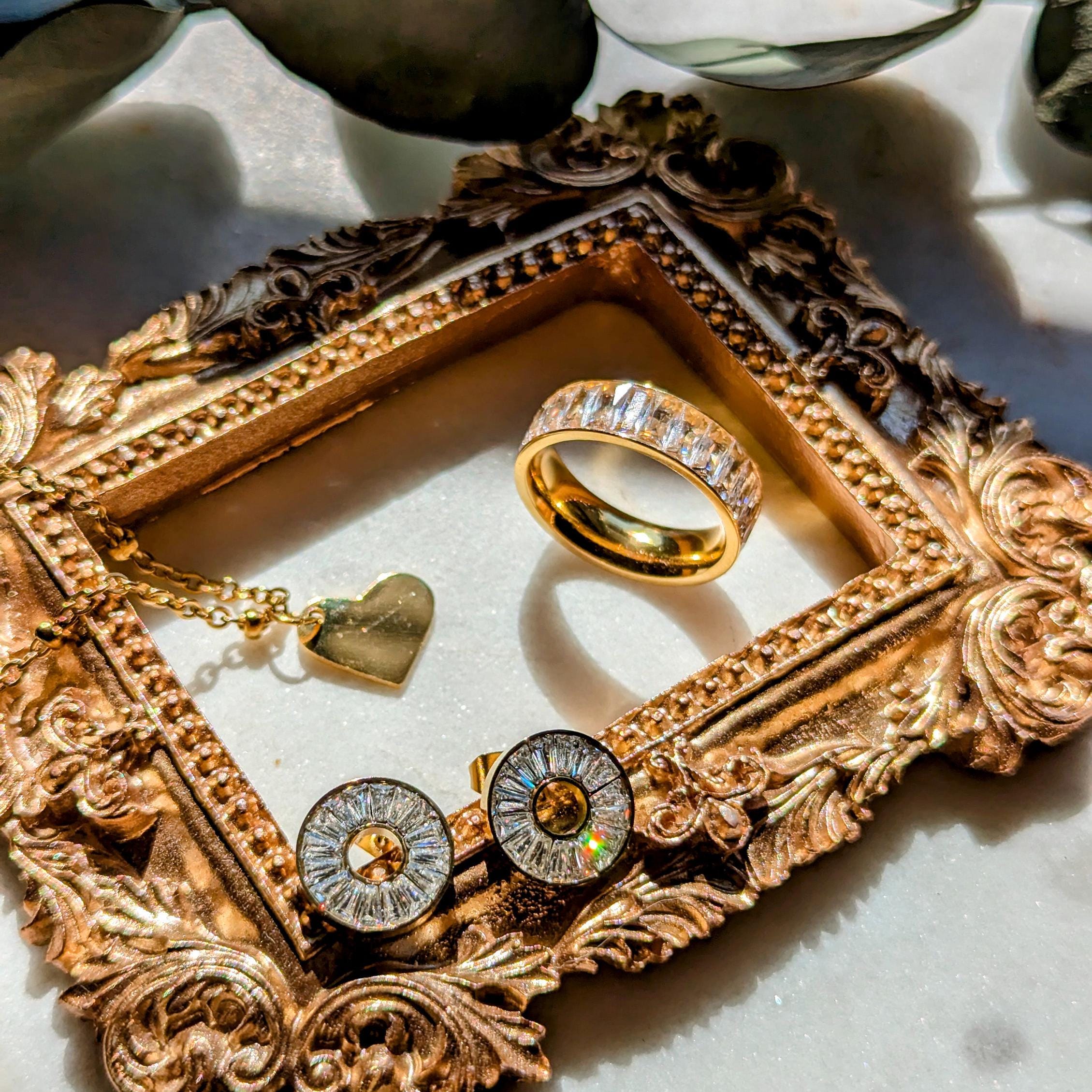 Satellitenkette mit Herzanhänger aus Edelstahl