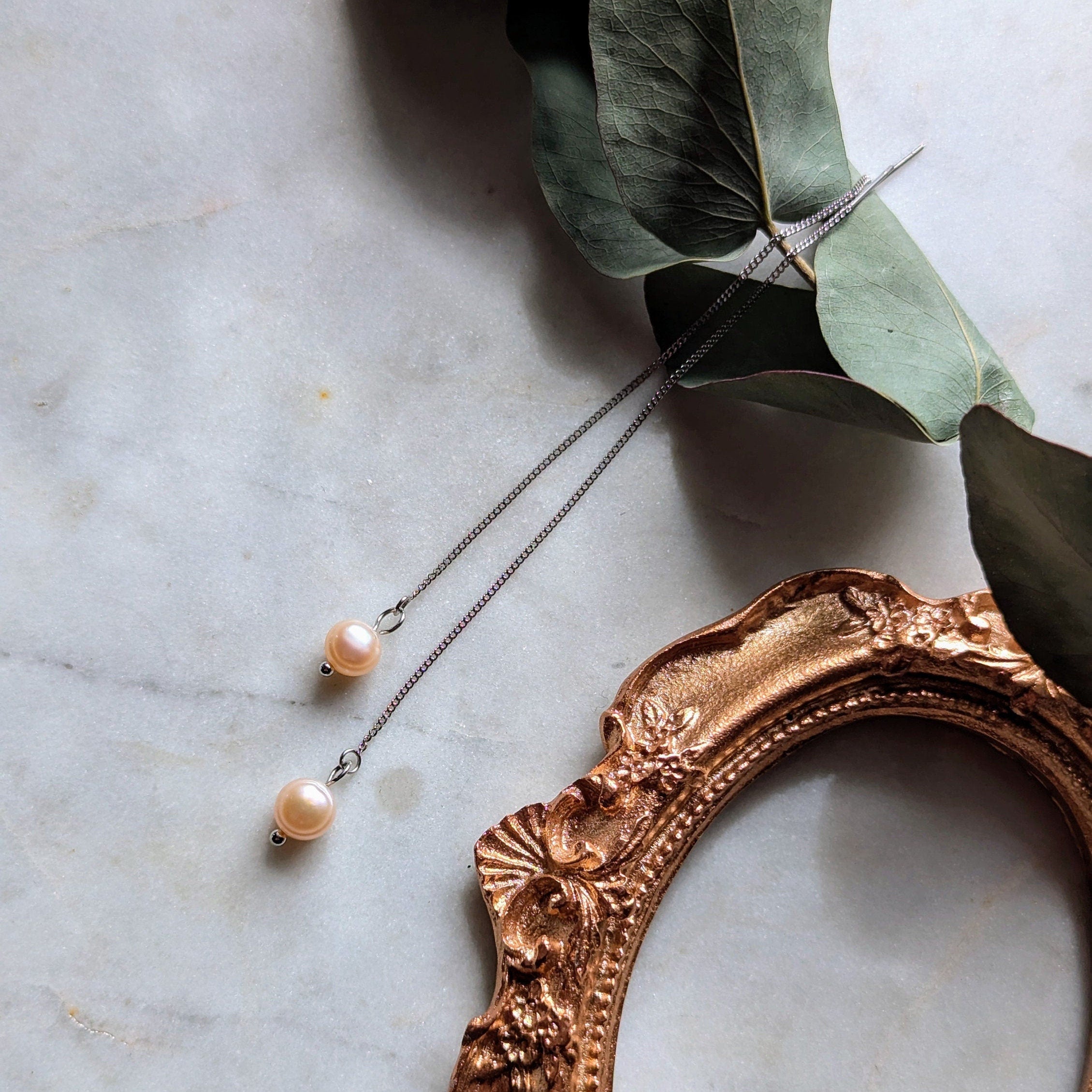 Fadenohrringe "Pearl Stream" – Süßwasserperlen & Edelstahl