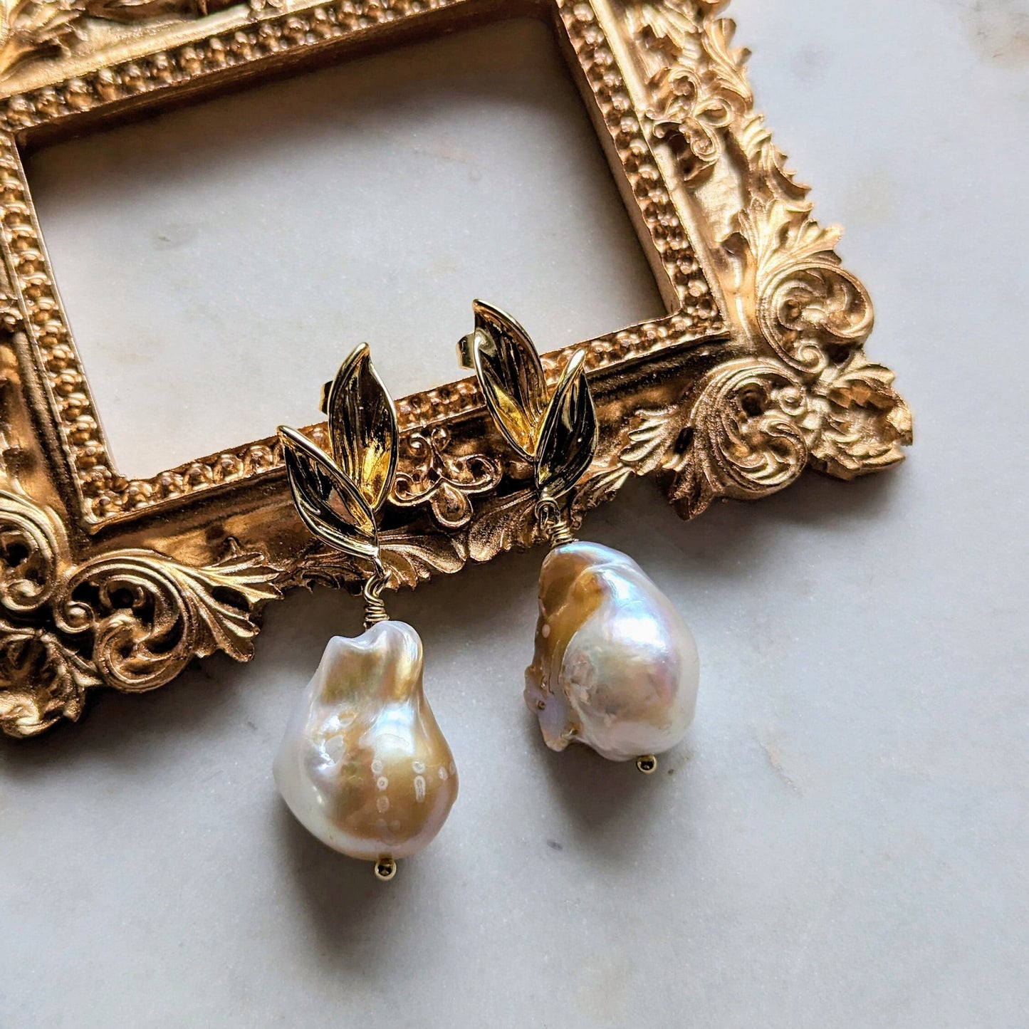 Boucles d'oreilles en perles baroques Flameball