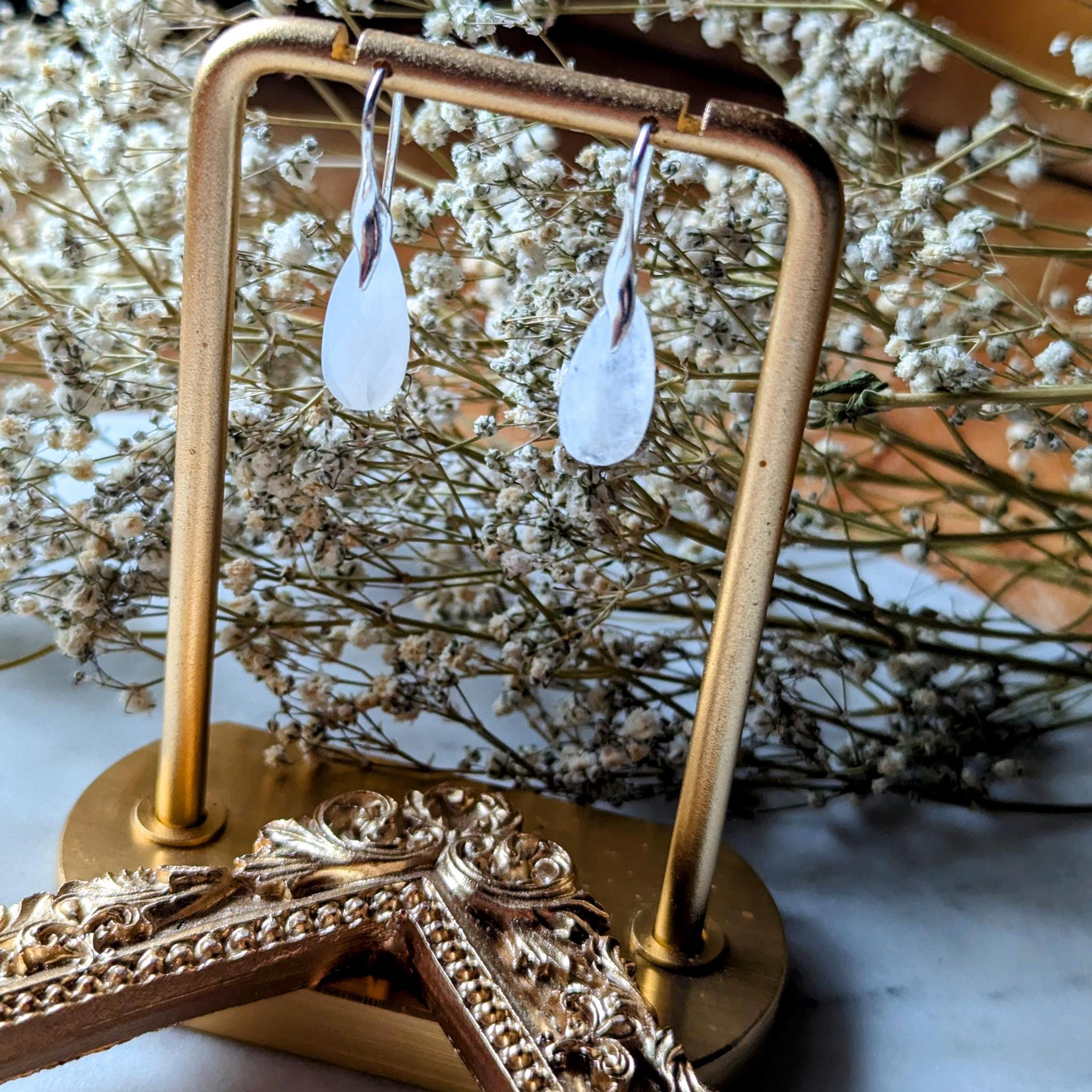 Ohrhänger aus Mondstein mit Haken aus 925ger Silber