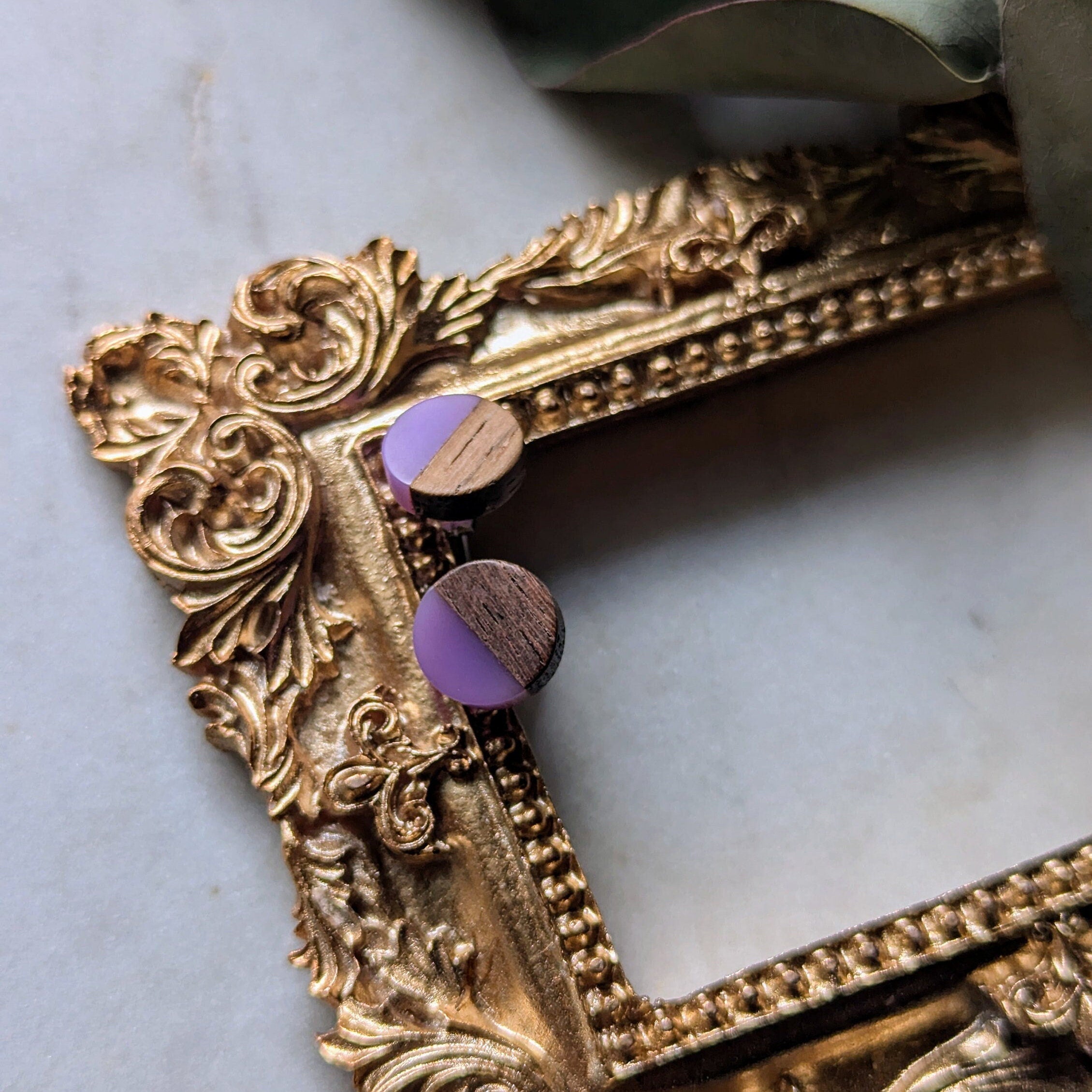 Runde Ohrstecker "Resin Glow" – Holz & Epoxidharz (SALE!)