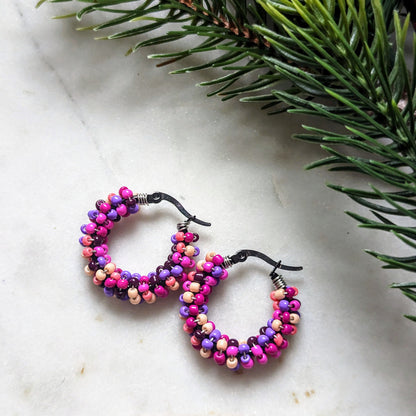 Boucles d'oreilles créoles rocaille « joli rose »