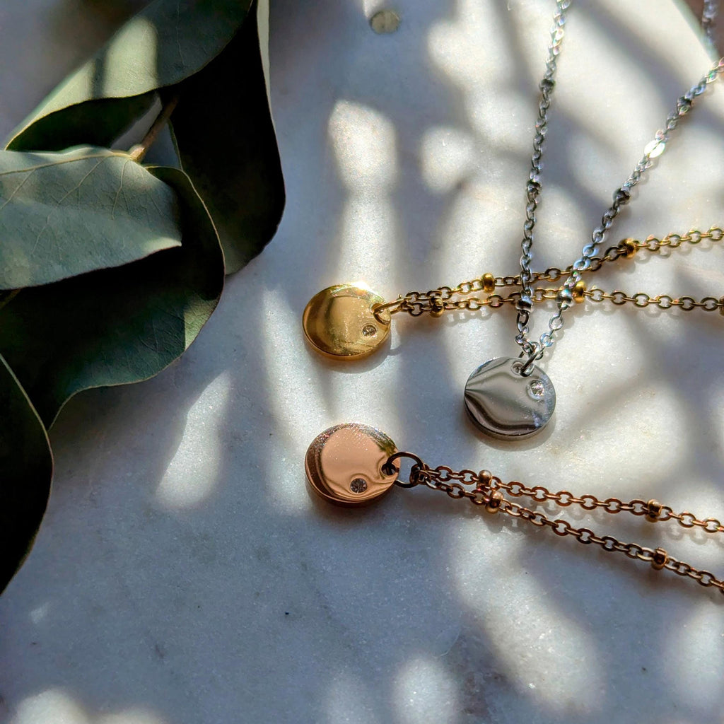 Satellitenkette mit Anhänger aus Edelstahl und Zirkonia