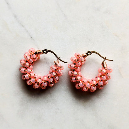 Color Wraps Creolen "Peach" – Roségold & Pfirsich Rocailles