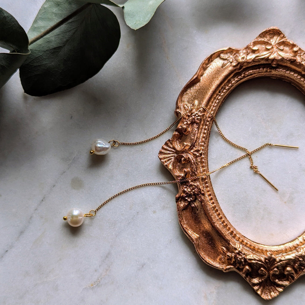 Fadenohrringe "Pearl Stream" – Süßwasserperlen & Edelstahl