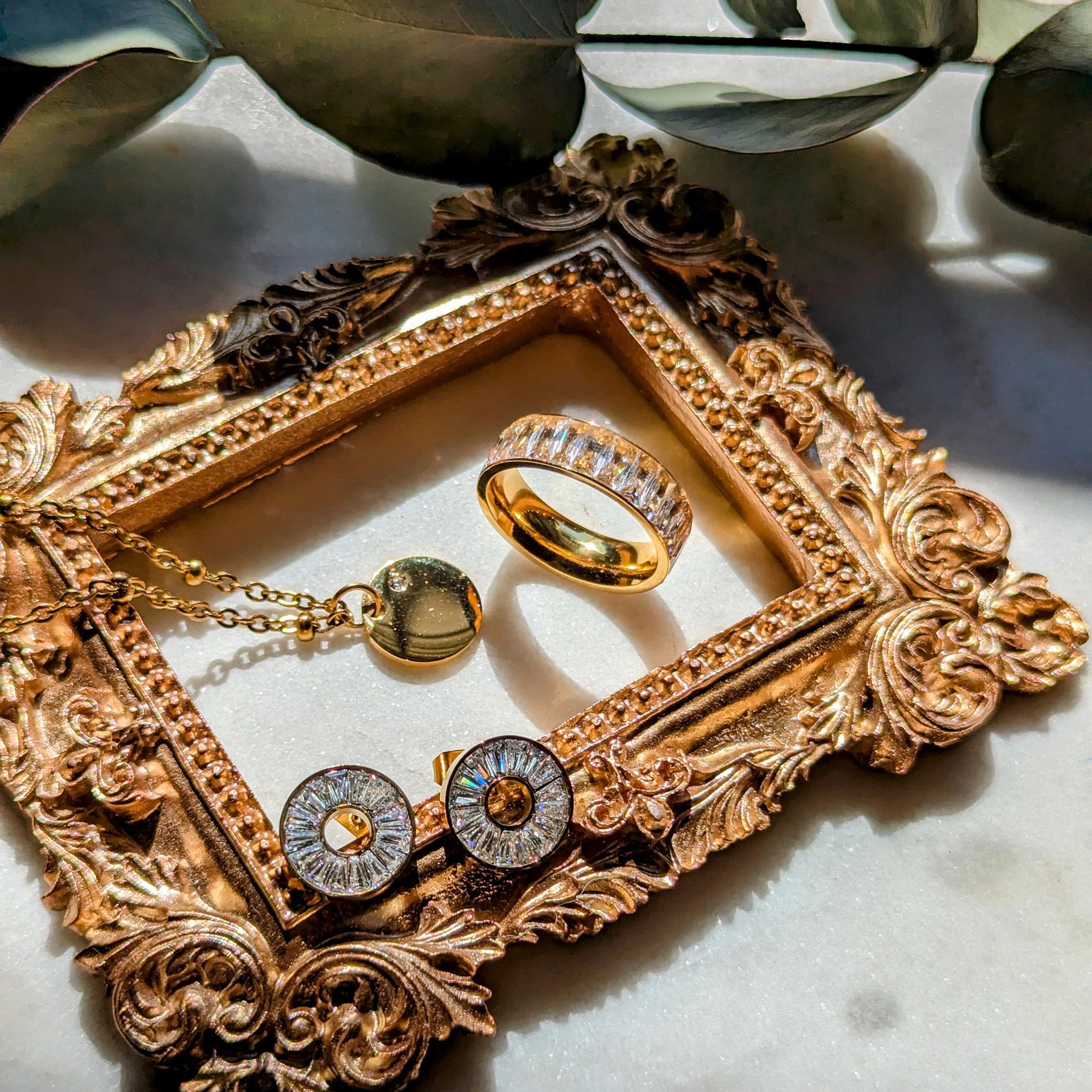 Satellitenkette mit Anhänger aus Edelstahl und Zirkonia