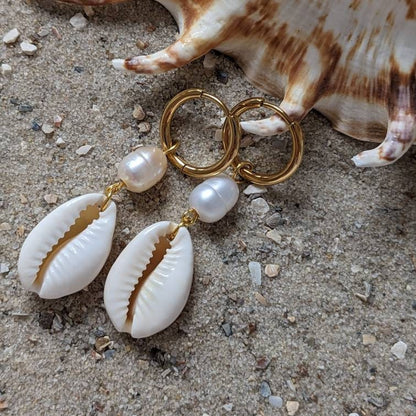 Shell earrings with freshwater pearl - Seaside Creoles
