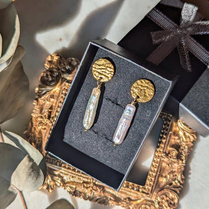 Baroque bar pearl earrings