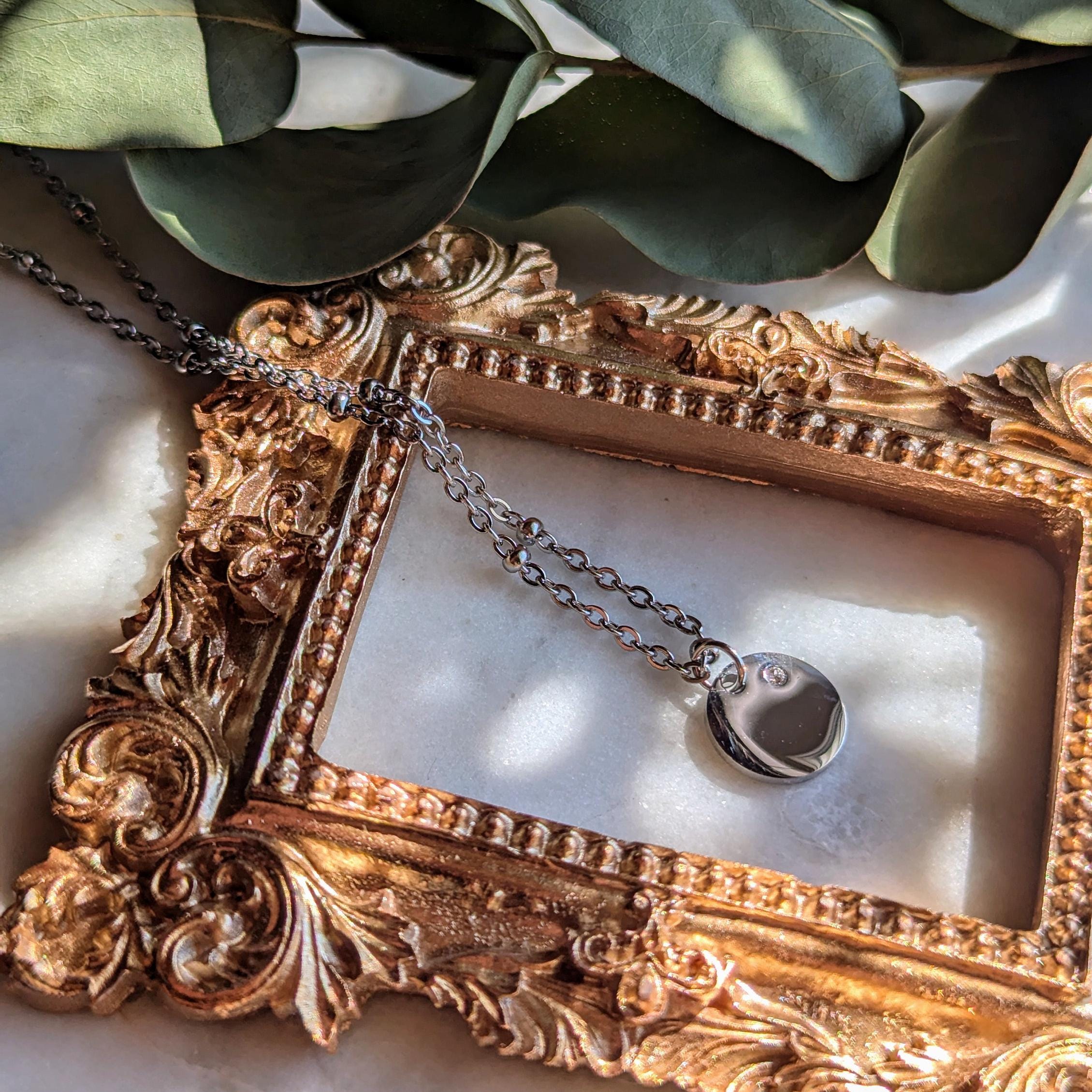 Satellitenkette mit Anhänger aus Edelstahl und Zirkonia