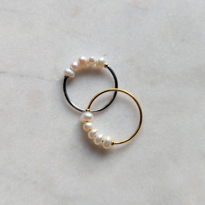 Bague perle "Sweetpea" - Bague délicate en acier inoxydable avec petites perles d'eau douce