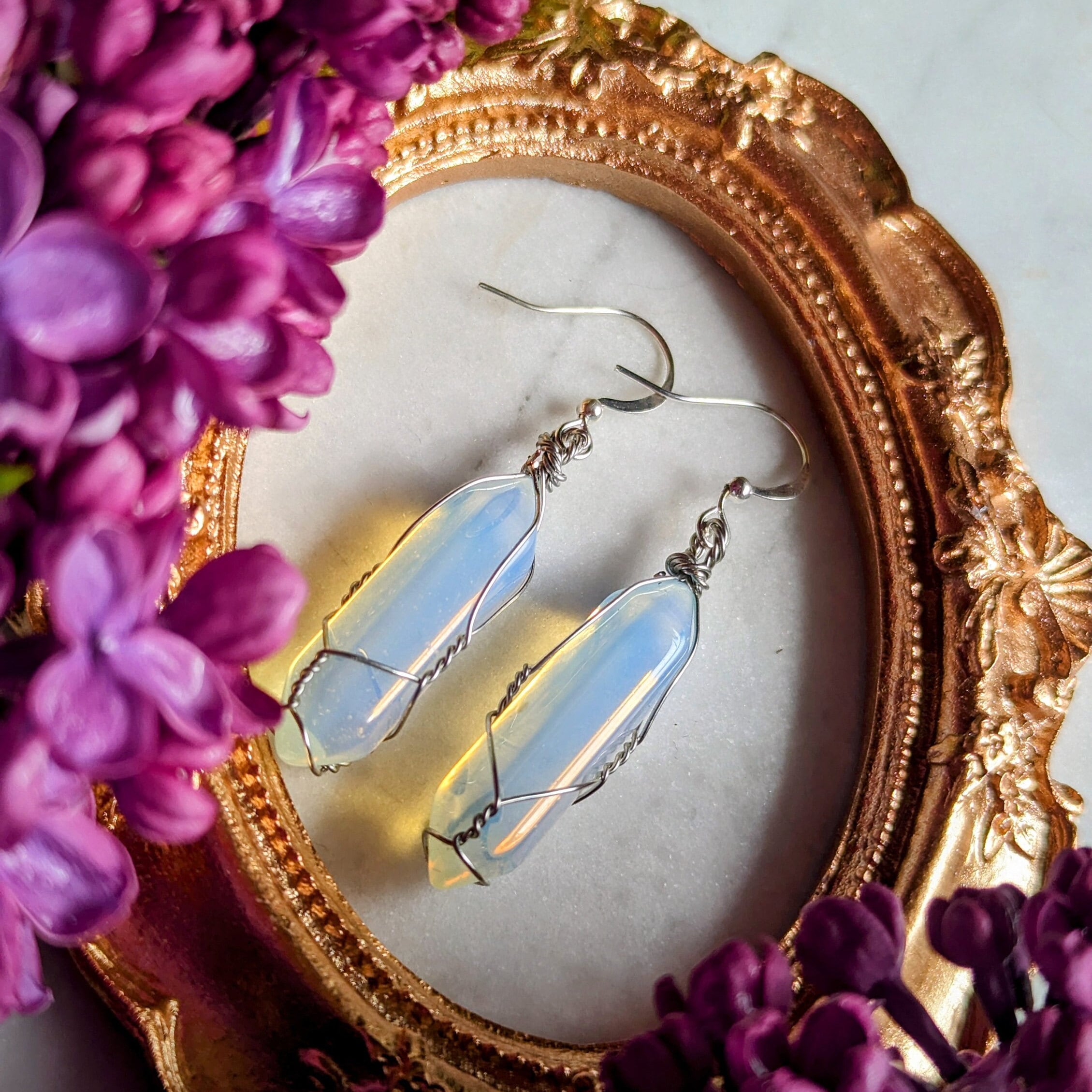 Ohrhänger "Opal Glow" – Opalglas Pendel & Edelstahl