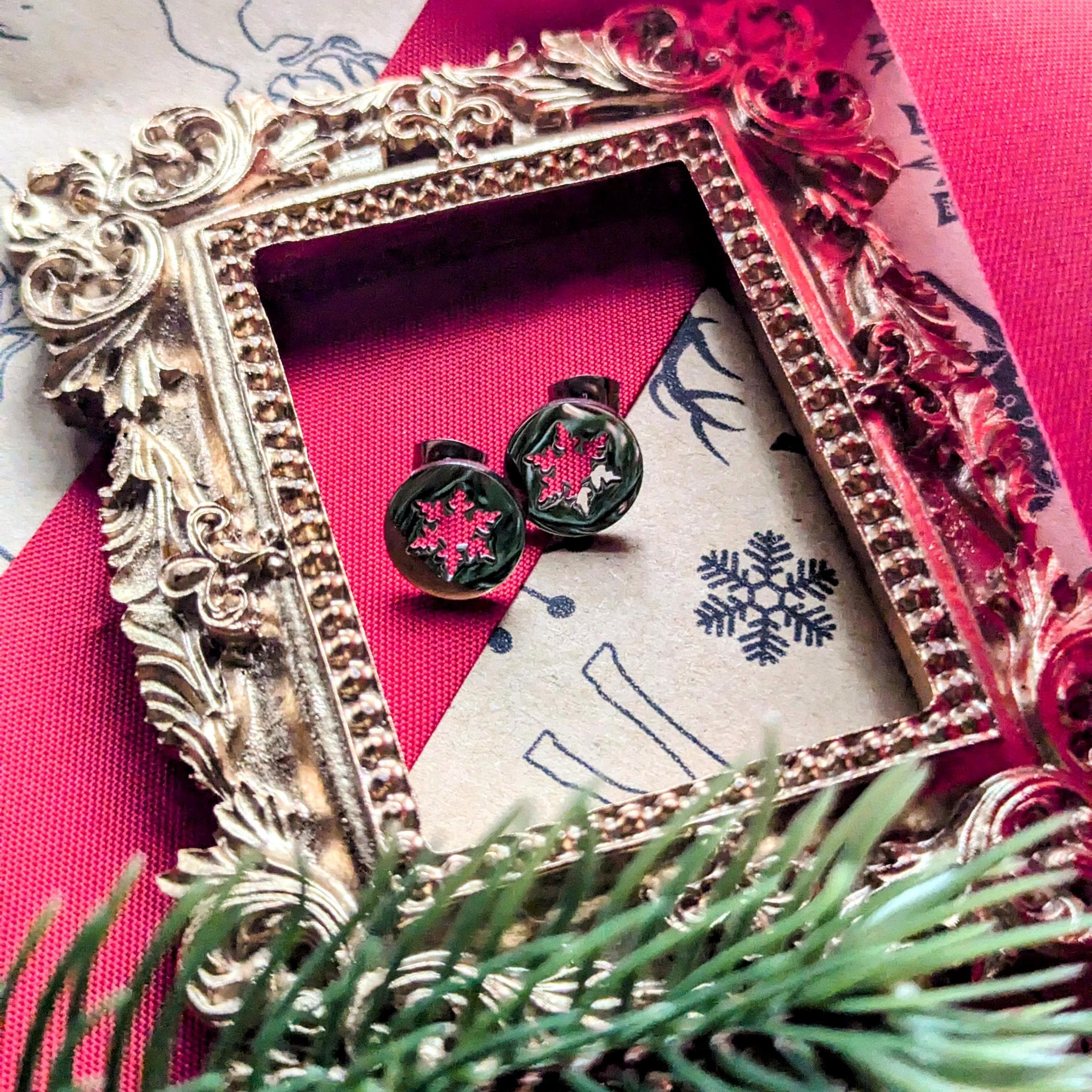 Ohrstecker "Winter Wonderland" – Schneeflocken & Edelstahl