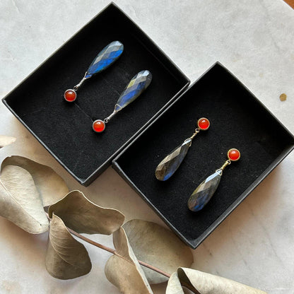 Boucles d'oreilles avec cornaline et labradorite
