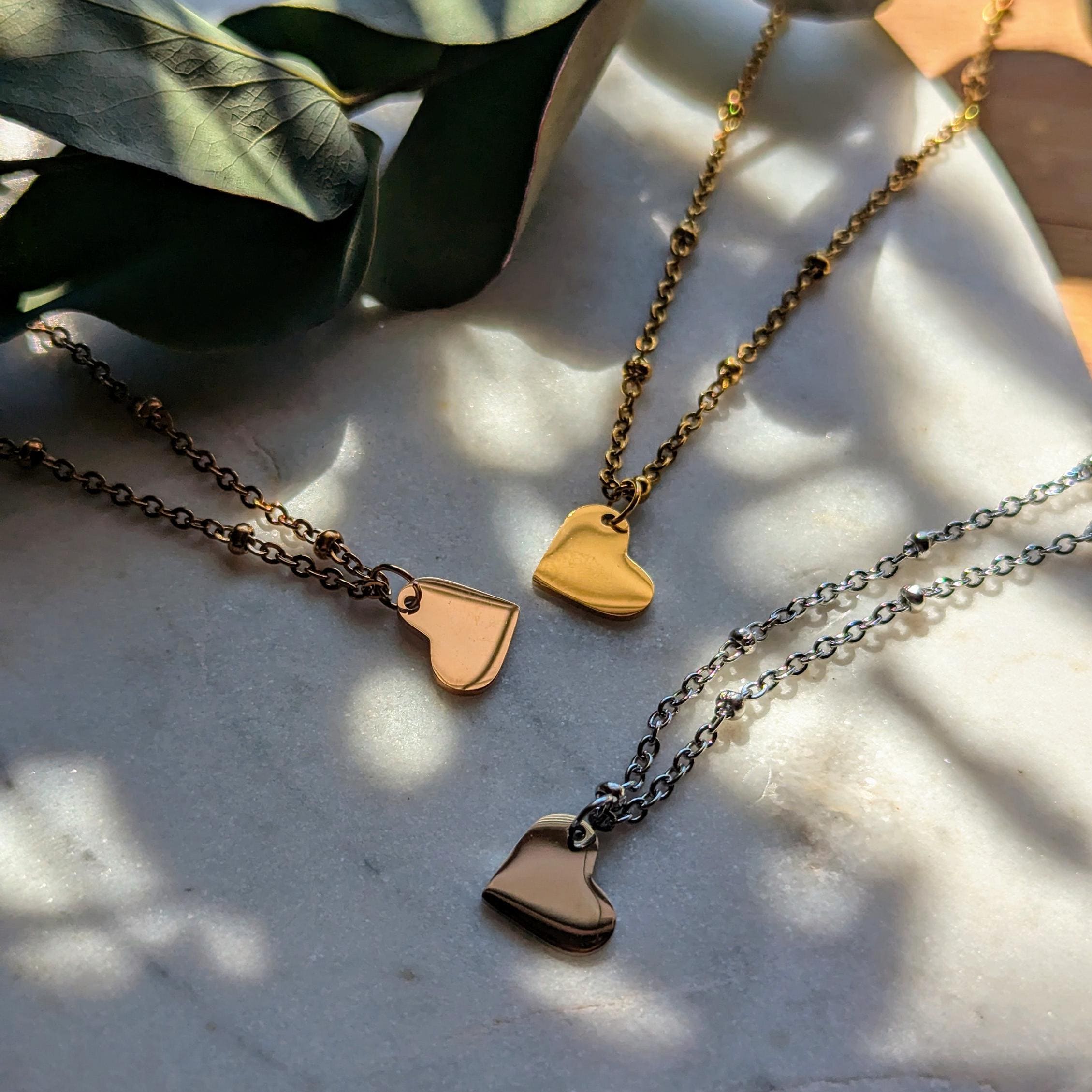 Satellitenkette mit Herzanhänger aus Edelstahl