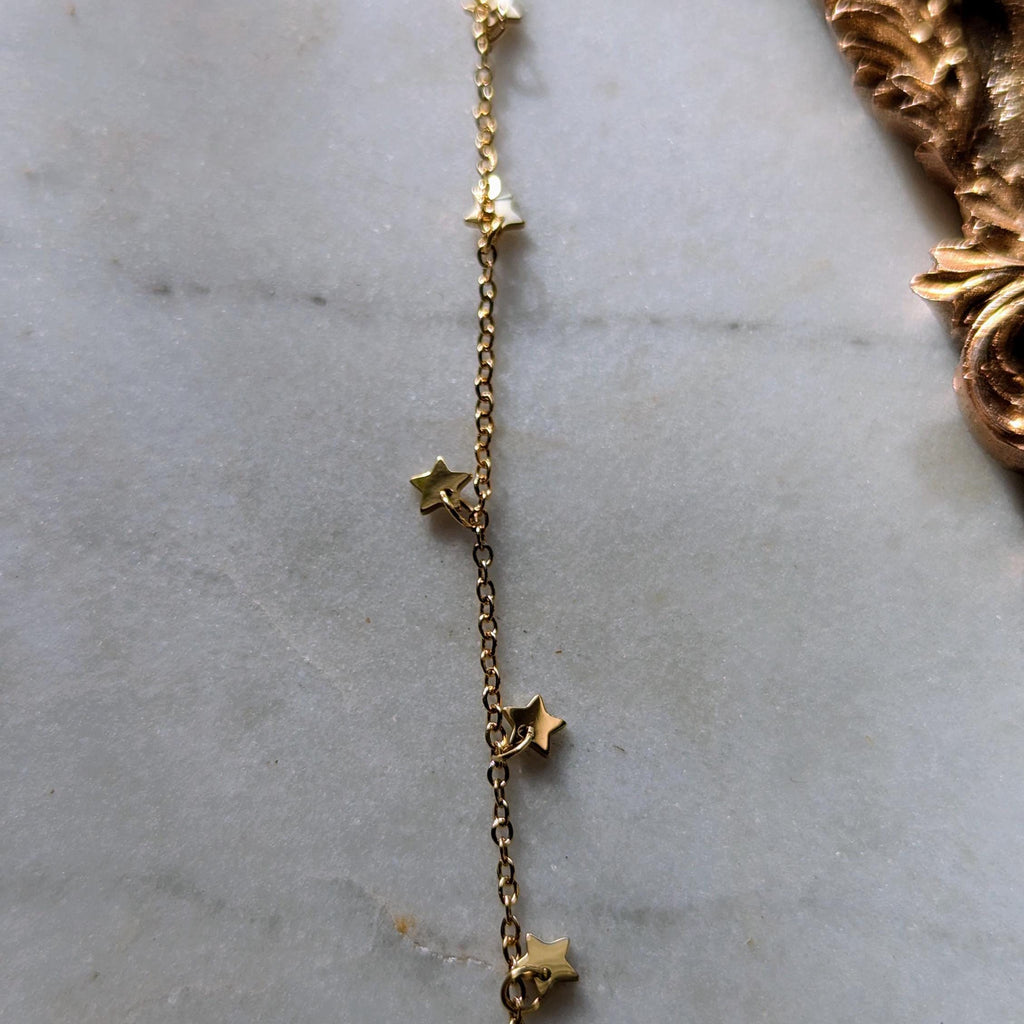 Edelstahl-Fußkettchen mit kleinen Sternanhängern – Zarter Begleiter für Alltag und Sommermomente