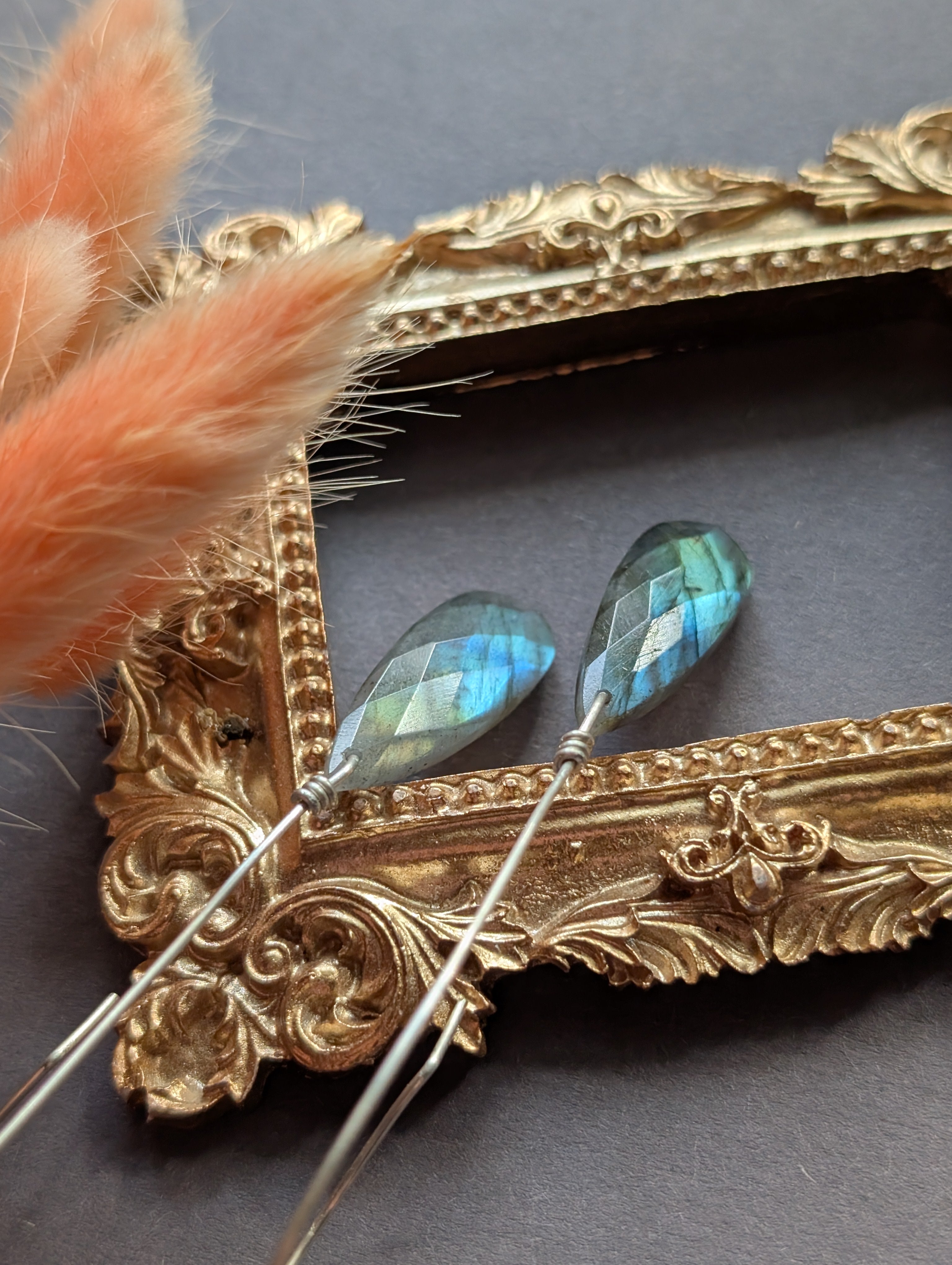 Ohrhänger "Velvet Briolettes" - Lange Ohrhänger mit Labradorit